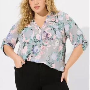 NWOT Torrid Floral Harper Top